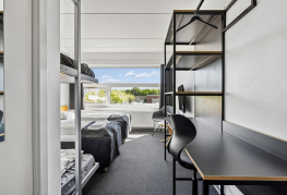 Familieværelse med køjesenge og flere sovepladser ved Danhostel Vejen Sport Resort.