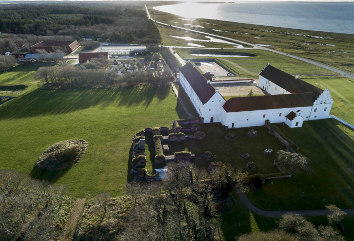 Efterårsophold på Vitskøl Kloster med middag og morgenmad