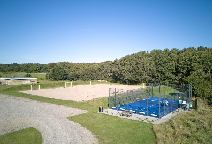 Sæby Spektrum & Danhostel Sæby - Udsigt over Padel og beach baner 
